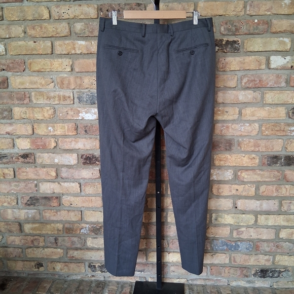 EGARA SLIM FIT 3 PIECE WOOL SUIT SIZE L - Picture 15 of 16